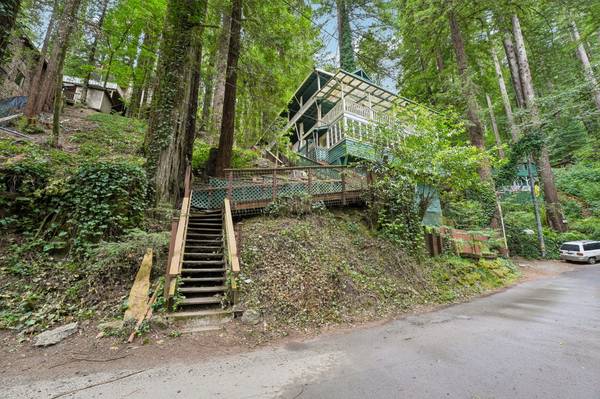 Duplexs on Starrett Hill Rd. · Monte Rio photo 2