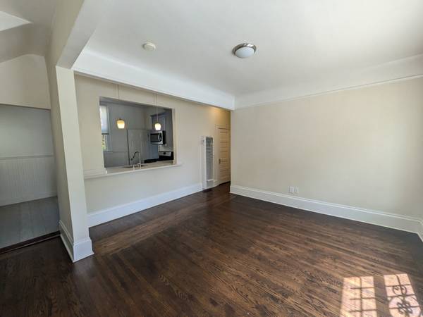 1BR/1BA Apartment on Henry · San Francisco photo 4
