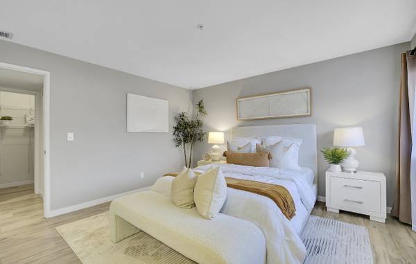 1BR/1BA Apartment · Palo Alto photo 3