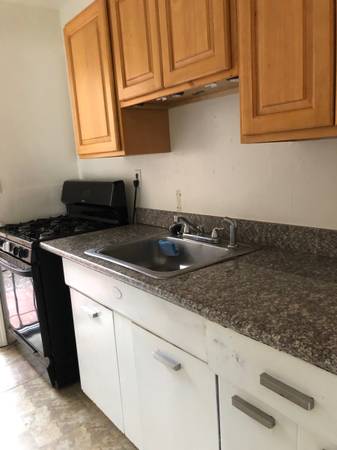 1BR/1BA Apartment on Alturas Ave Apartment C · Pittsburg photo 5