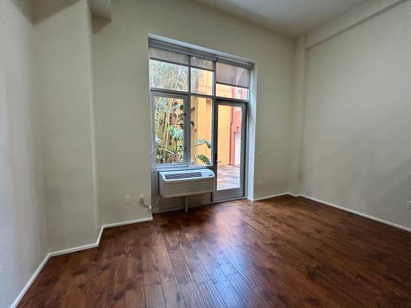 529 Stevenson Street / 550 Jessie Street photo 3