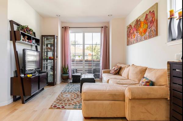 3BR/2BA Condo · Berkeley photo 5