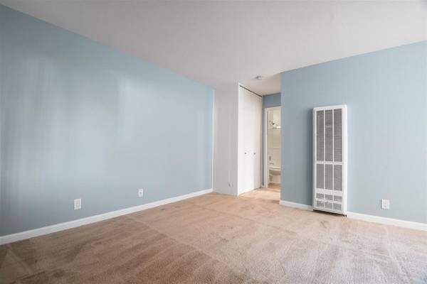 Others on Latham Street · Mountain View photo 5