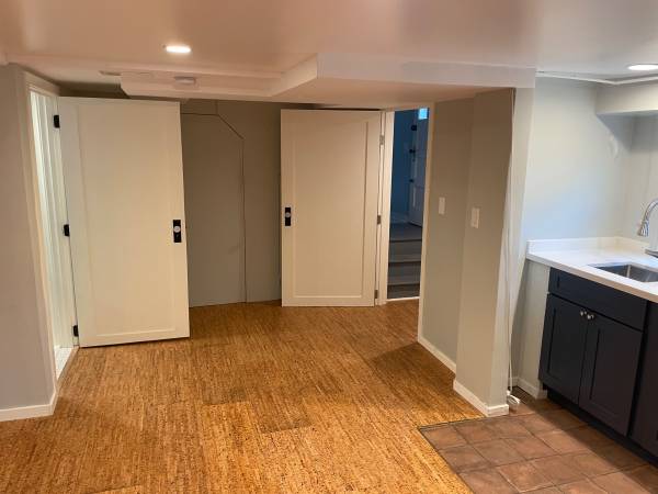 0BR/1BA Apartment · Berkeley photo 2