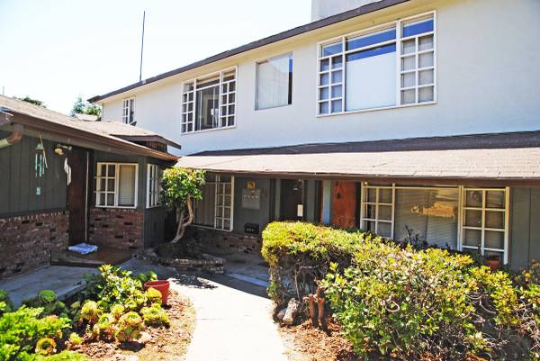 Apartments on Haddon Rd · Oakland photo 5