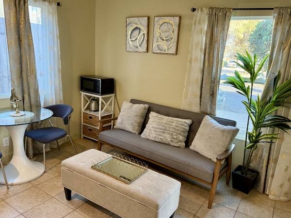 1BR/1BA Duplex · Emeryville photo 2