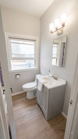 0BR/1BA Apartment on 11th Avenue · Oakland photo 4