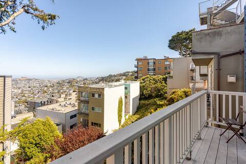 2BR/1BA Condo · San Francisco photo 4