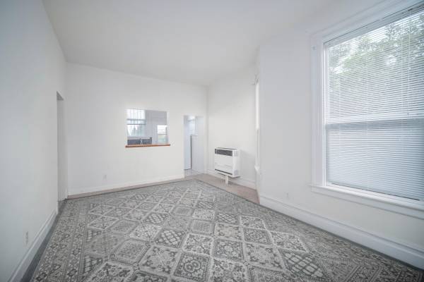 2BR/1BA Apartment · San Francisco photo 2