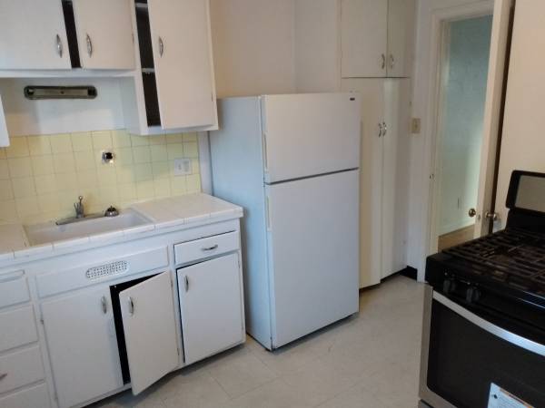 0BR/1BA Apartment on Berkeley Way · Berkeley photo 3