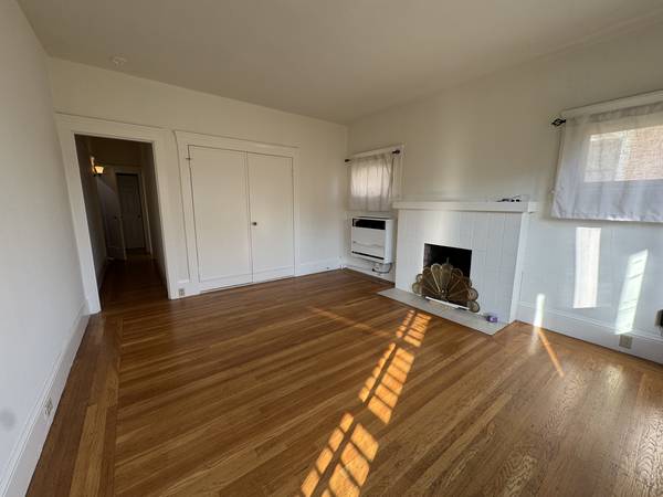 1BR/1BA Apartment · Alameda photo 2