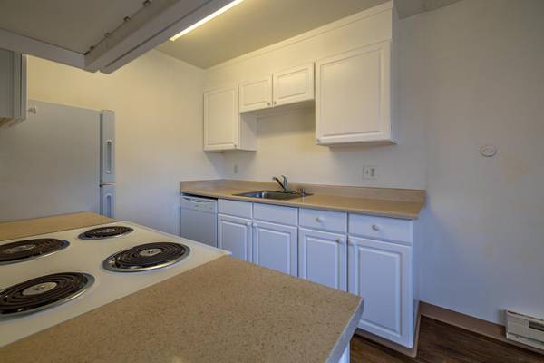 Charter Court photo 3