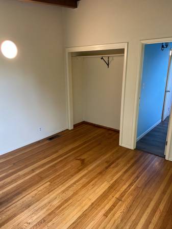 3BR/1BA Duplex on Woodland Ave · San Rafael photo 4