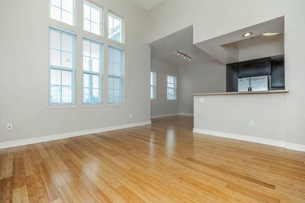 Apartments on San Pablo Avenue · Emeryville photo 2