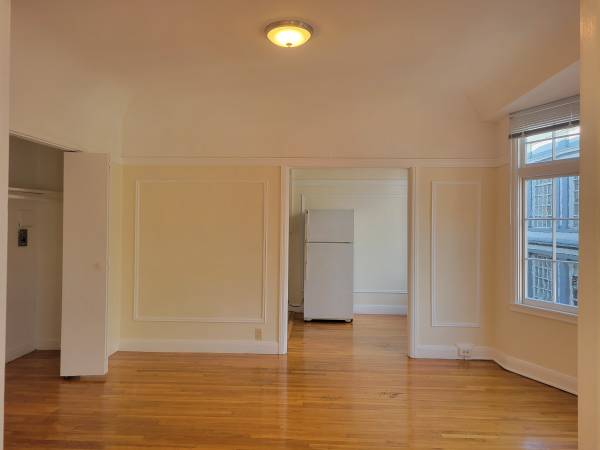 725 Van Ness Ave photo 5