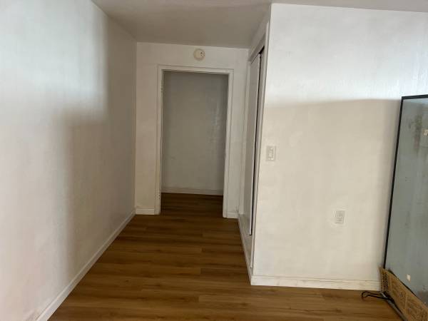 2BR/1BA Duplex on Benicia Road · Vallejo photo 2