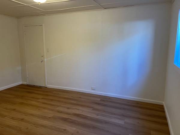 2BR/1BA Duplex on Benicia Road · Vallejo photo 3