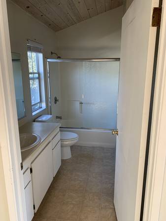 3BR/2BA Townhouse · Santa Cruz photo 3
