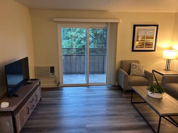 2BR/1BA Apartment on Ravenscourt Ave · San Jose photo 5