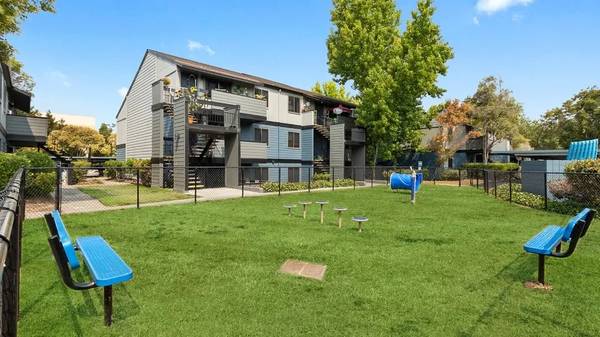 Apartments on 159th Avenue · San Leandro