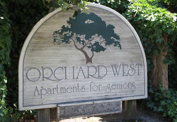 1BR/1BA Apartment on Pinercrest Drive · Santa Rosa