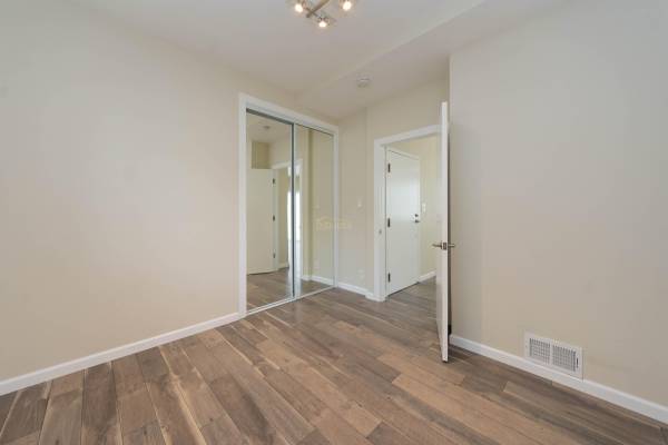 3BR/2BA Apartment on Harrison St · Oakland photo 5