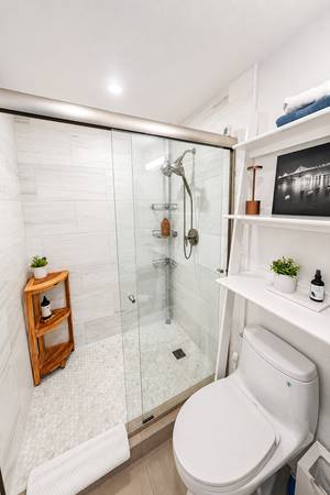 1BR/1BA Apartment · San Francisco photo 2