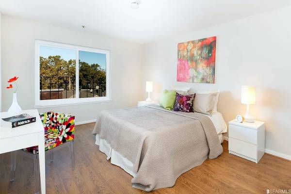 2BR/2BA Condo · San Francisco photo 3