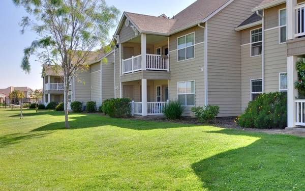 Courtyards At Cypress Grove photo 3