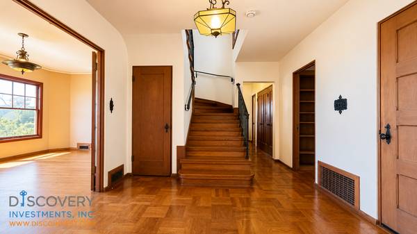 202 Kenyon Ave photo 4