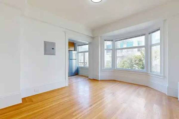 Condos on Bush Street · San Francisco photo 2