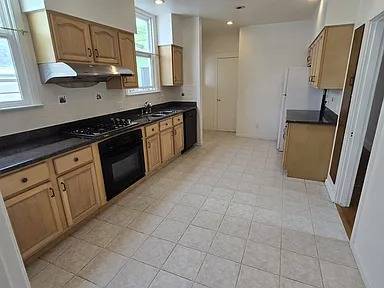 2BR/2BA Condo on 38th Ave · San Francisco photo 4