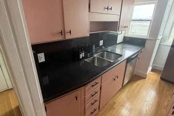 0BR/1BA Apartment on Broadway · San Francisco photo 2
