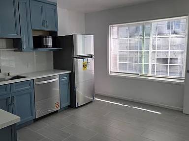 2BR/2BA Duplex on 44th Ave · San Francisco photo 4