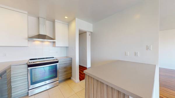 2BR/2BA Apartment on Greenwich St - 102 · San Francisco photo 5