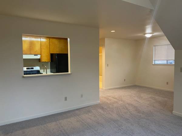 1BR/1BA Apartment on 5th St West · El Verano photo 3