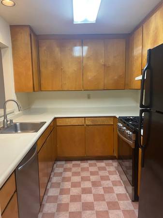 1BR/1BA Apartment on 5th St West · El Verano photo 5