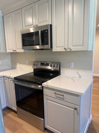 2BR/1BA Apartment on Village Ct · Walnut Creek photo 5
