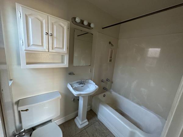 1BR/1BA Apartment · Mountain View photo 5
