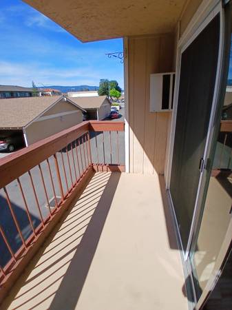 2BR/2BA Apartment on Sunnyvale-Saratoga Rd · Sunnyvale photo 2