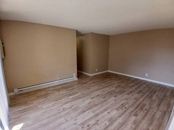 2BR/2BA Apartment on Sunnyvale-Saratoga Rd · Sunnyvale photo 5