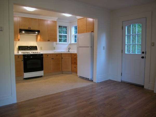 1BR/1BA Apartment · Forest Knolls photo 2