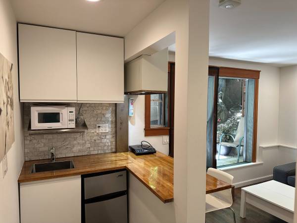 0BR/1BA In Law Adu · Berkeley photo 2