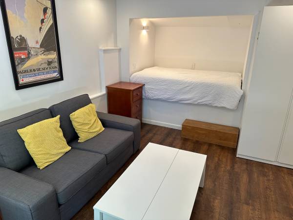 0BR/1BA In Law Adu · Berkeley photo 3