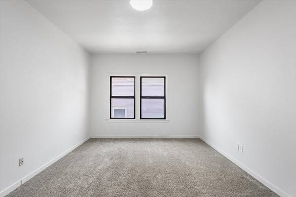 3BR/2BA Apartment on 1/2 Park Ave · Alameda photo 4