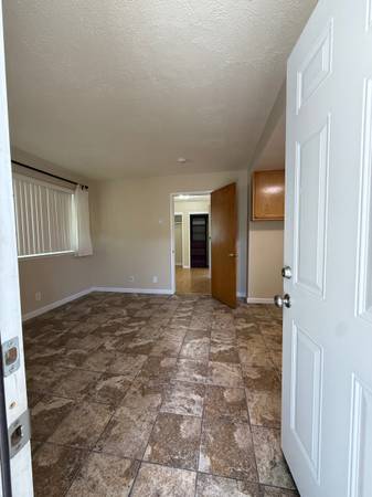 1BR/1BA Apartment · Redwood City photo 3