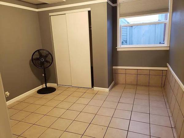 Apartments on Vista Grande Ave · Daly City photo 3