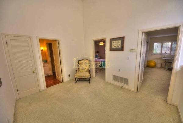 4BR/5BA Single Family House on Carriage Ct · Atherton photo 5