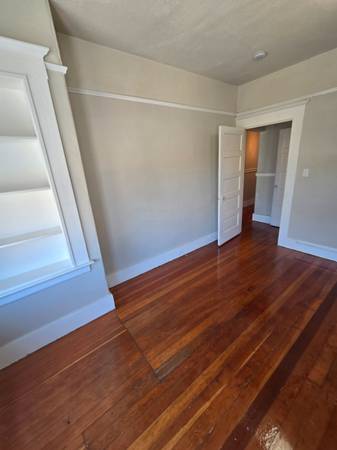 2BR/1BA Apartment on 11th Street · San Francisco photo 5