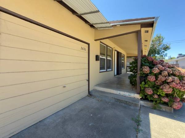 1BR/1BA Single Family House on Adrian Street · Napa photo 5